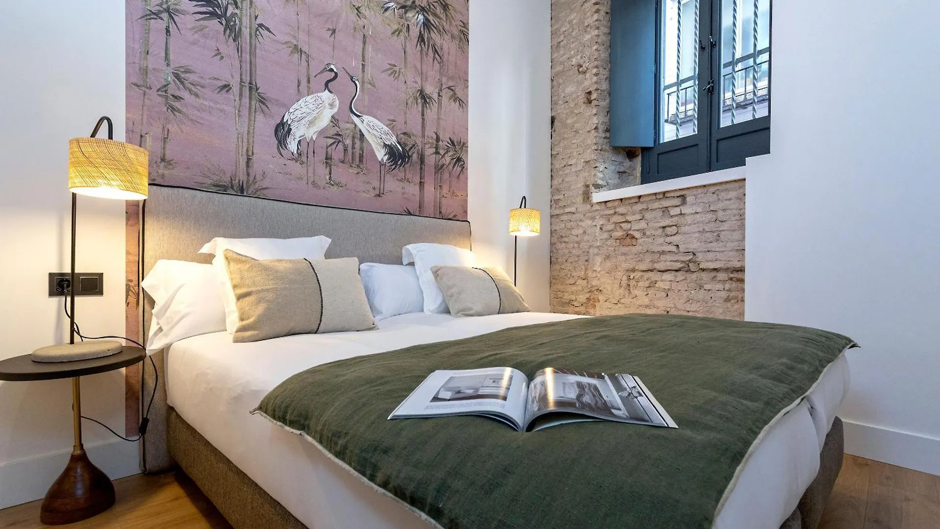 Genteel Home Almansa Seville Apartment